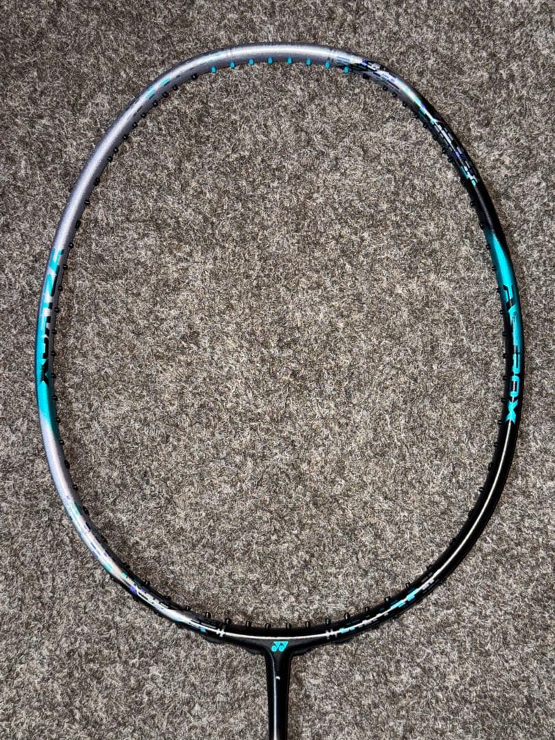 YONEX アストロクス88D PRO ビビあり