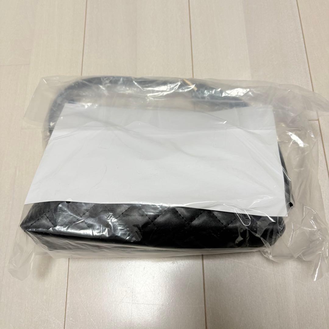 え*む様 Darich ダーリッチ キルティングチェーンハンドミニバッグ ブラッ