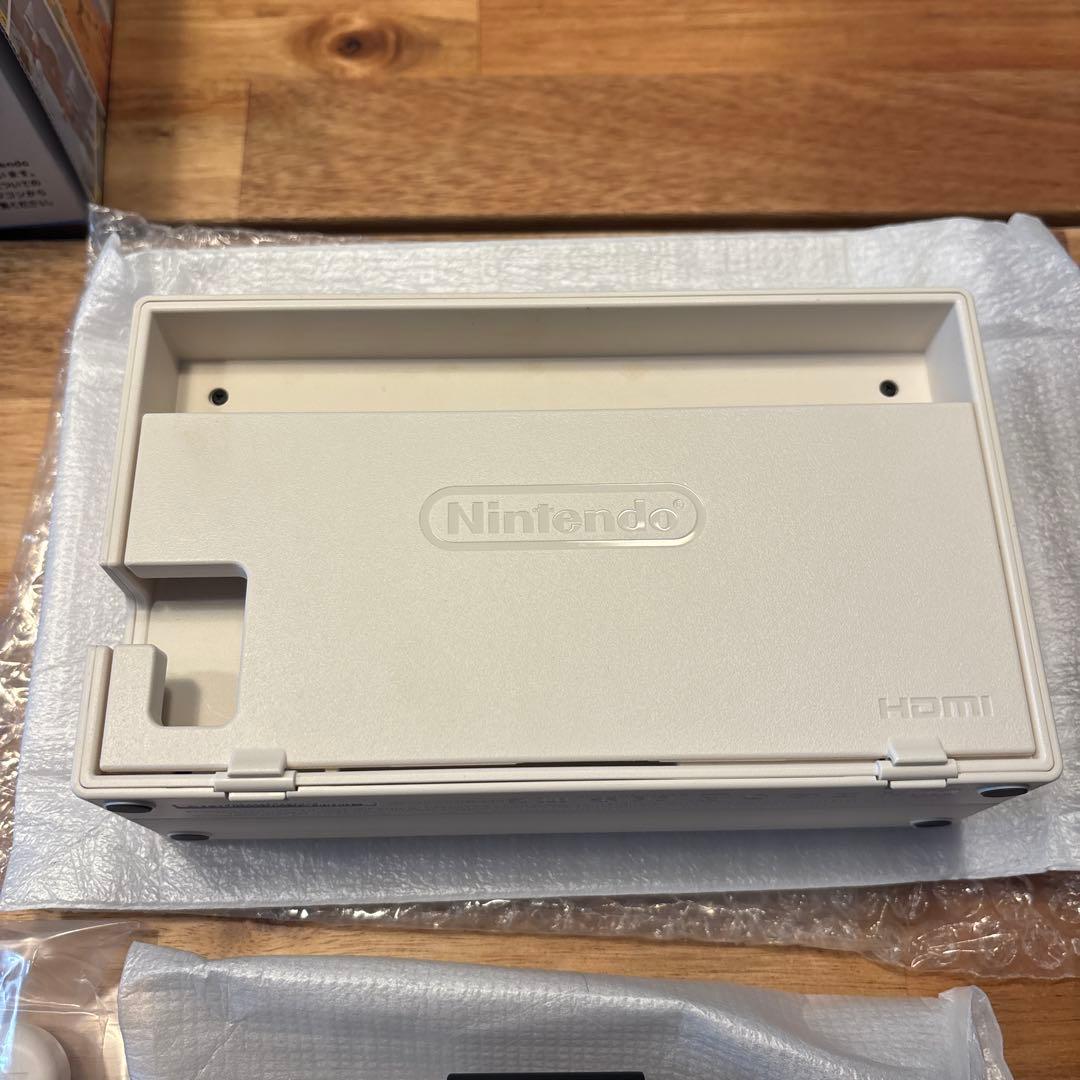 【極美品】Nintendo Switch 本体 あつまれ どうぶつの森セット