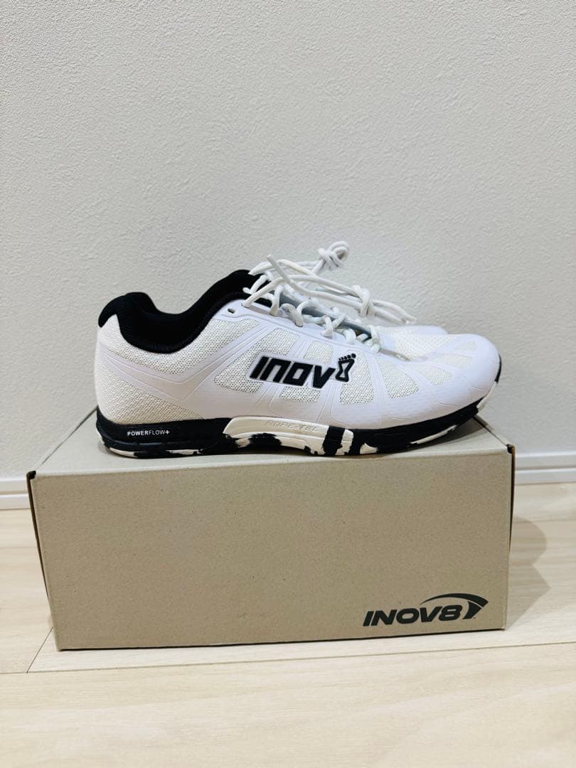【美品】イノベイド INOV-8 inov-8ホワイト 26cm