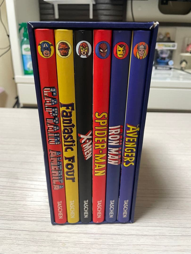 マーベル　Marvel Super Heroes Books Set