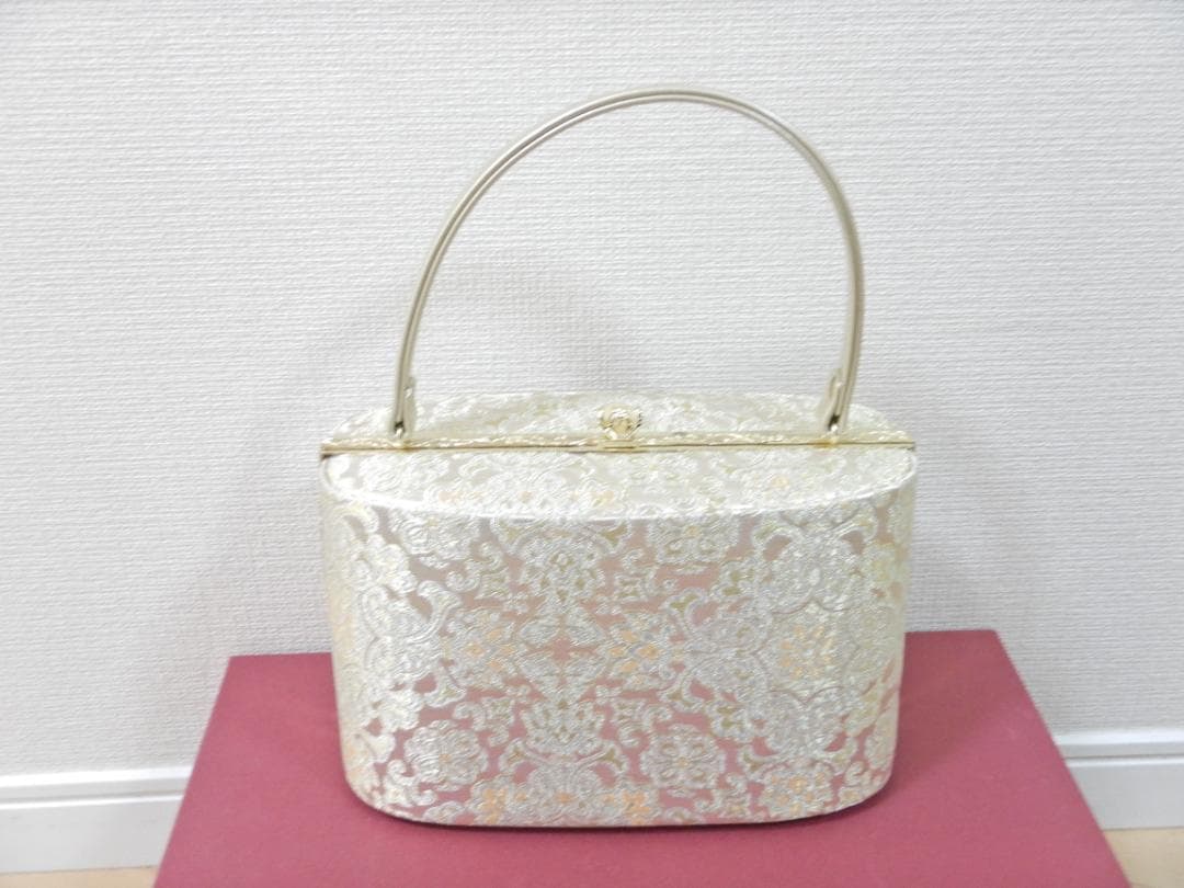う*ふ様 【未使用】フォーマル 和装 草履 ハンドバッグセット