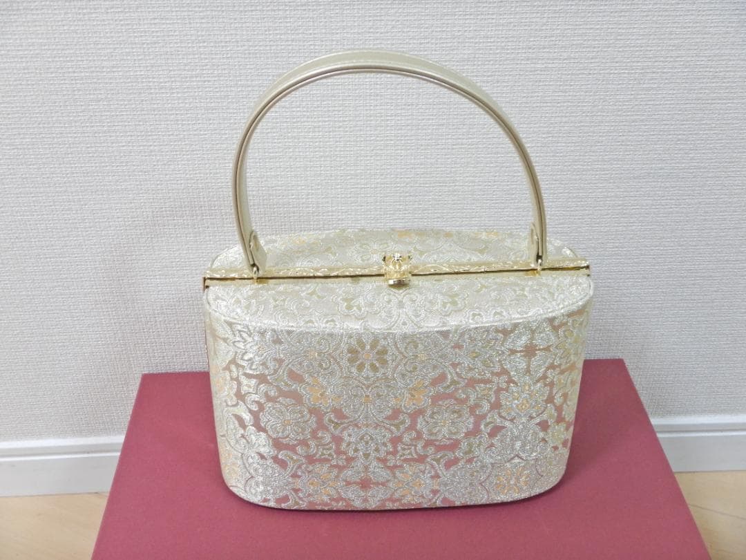 う*ふ様 【未使用】フォーマル 和装 草履 ハンドバッグセット