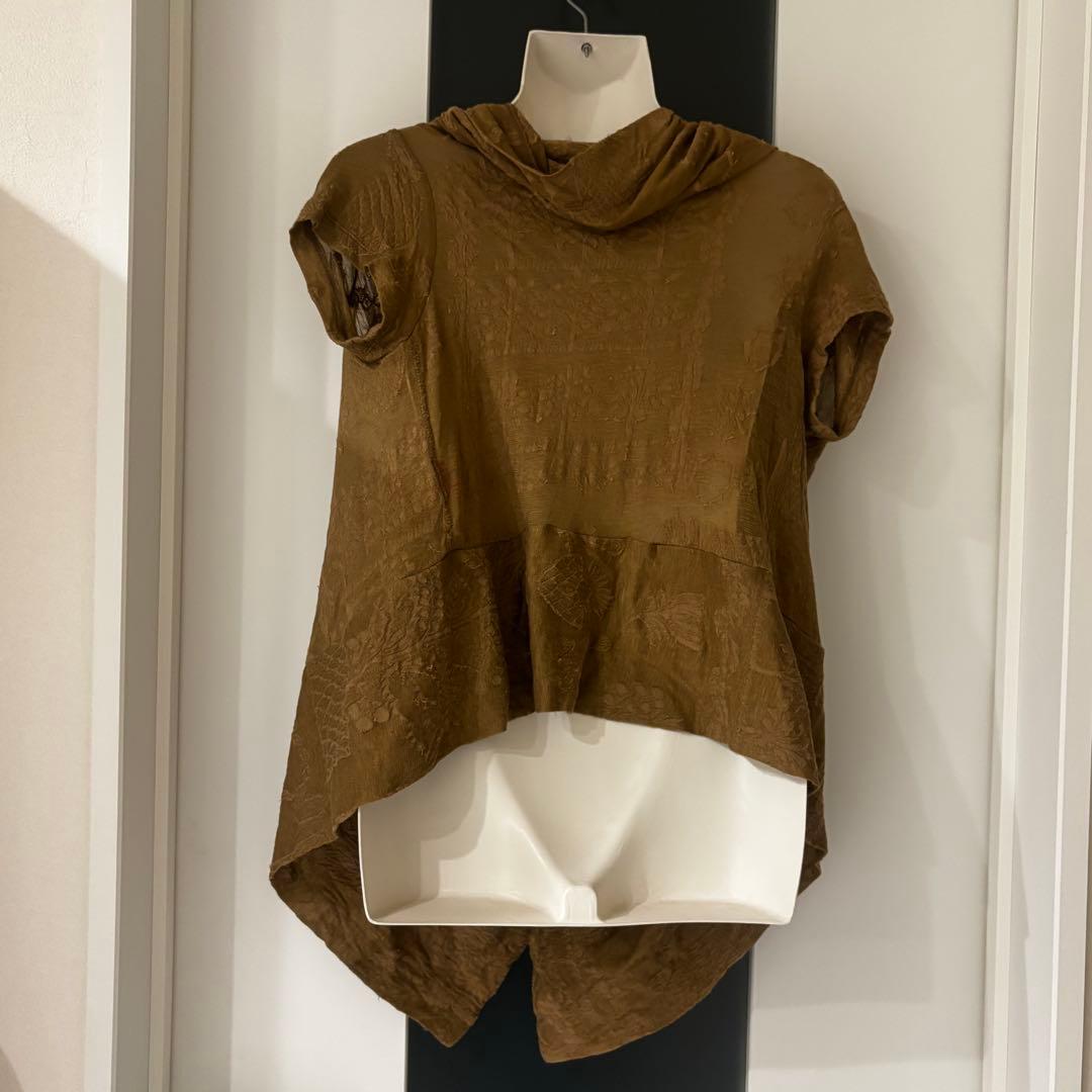 ＊タグ付き新品＊ISSEY MIYAKE HaaT 変形ドレープトップス ジレ