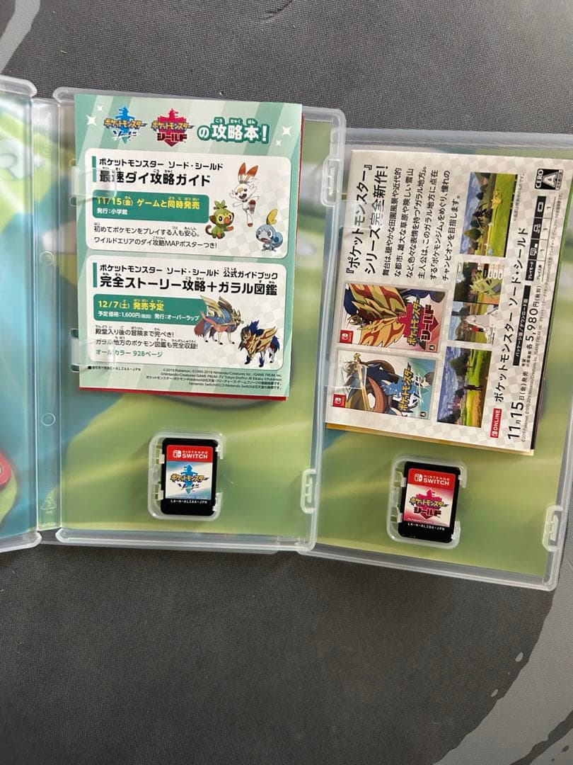 ポケットモンスター ソード　シールド　剣盾　Switch ケース付き