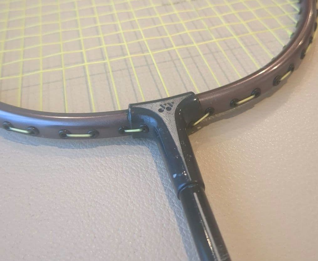 Carbonex8DX　Full CARBON SHAFT　バドミントンラケット