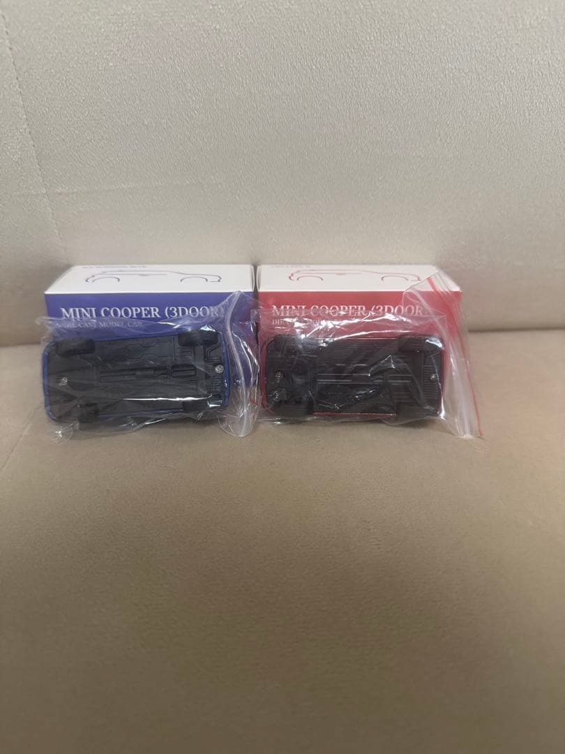 ミニクーパー　MINI COOPER ダイキャストミニカー　非売品　2台セット