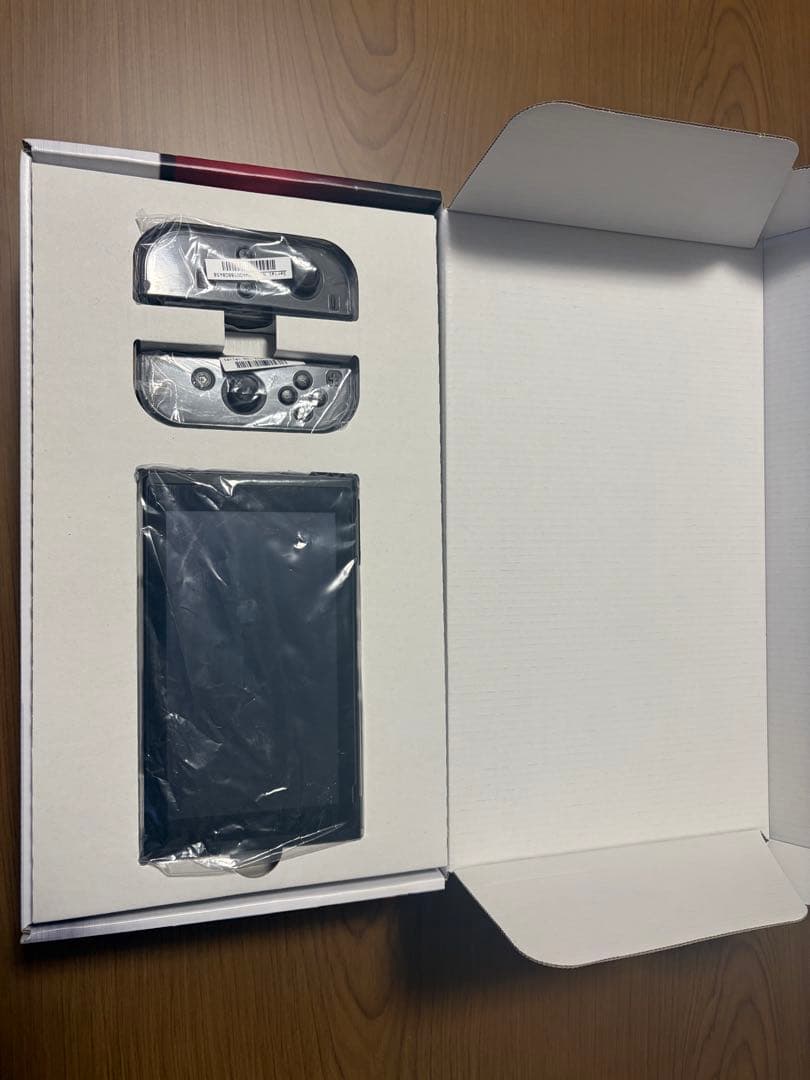 Nintendo Switch 本体 グレー 付属品あり　カバー付き
