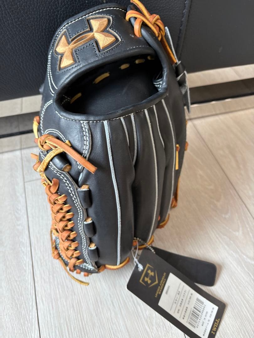UNDER ARMOUR 硬式グローブ SGR6K ブラック QBB0086