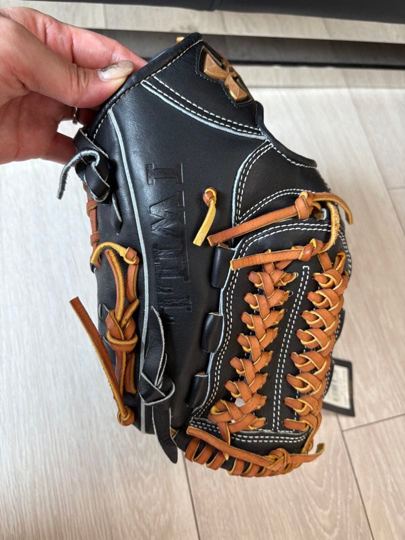 UNDER ARMOUR 硬式グローブ SGR6K ブラック QBB0086