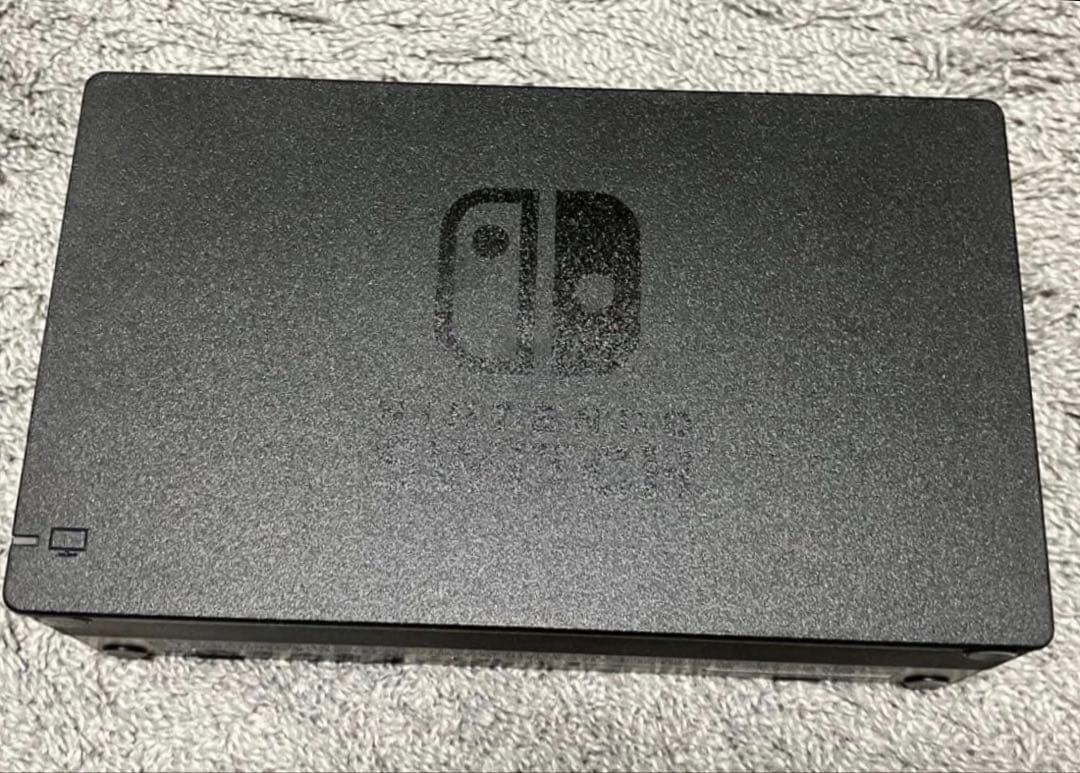 ほぼ新品！Nintendo Switch グレー 付属品全部込、おまけ付き！