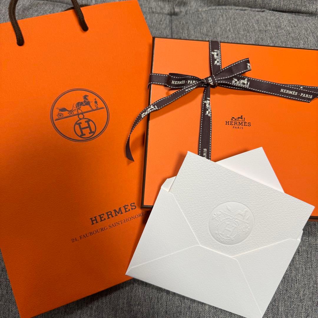 【新品未使用、箱袋付】HERMES ハンドタオル