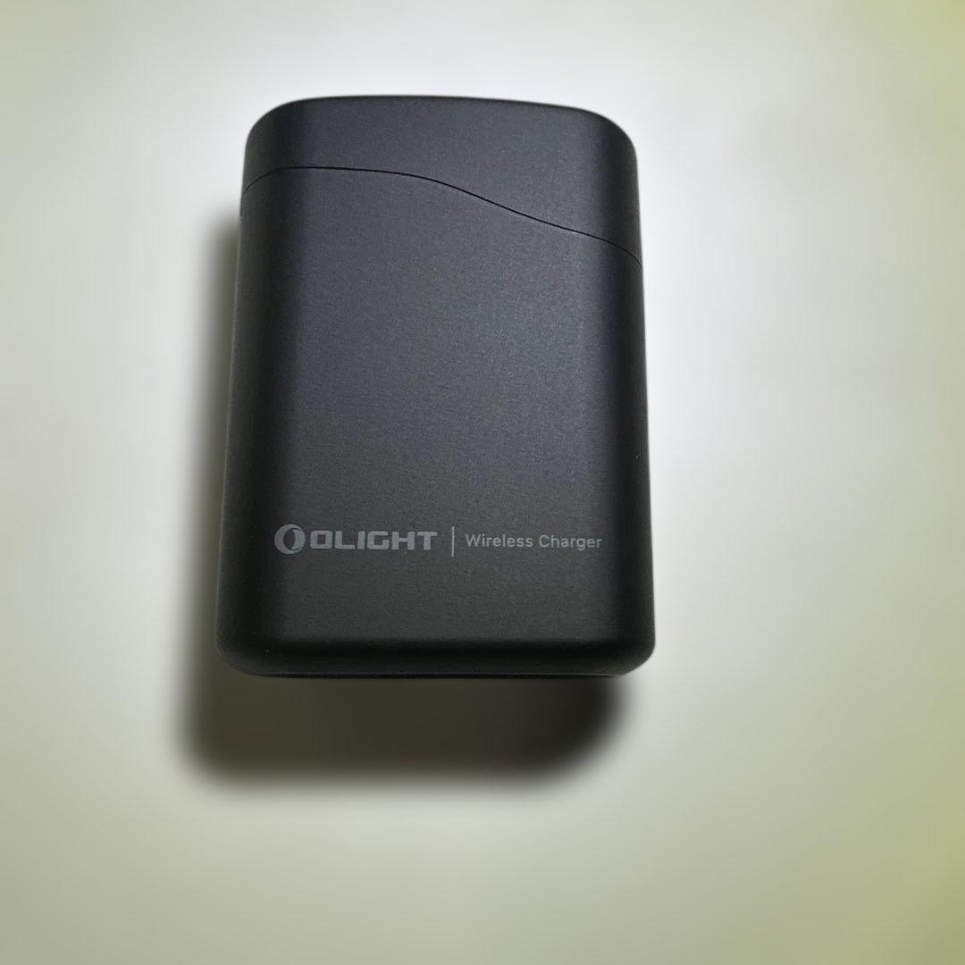 OLIGHT Baton 4 Premium Edition 懐中電灯