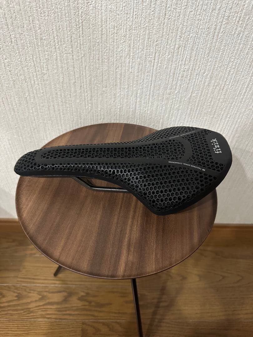 パーツ Fi'zi:k VENTO ANTARES R3 ADAPTIVE 140mm