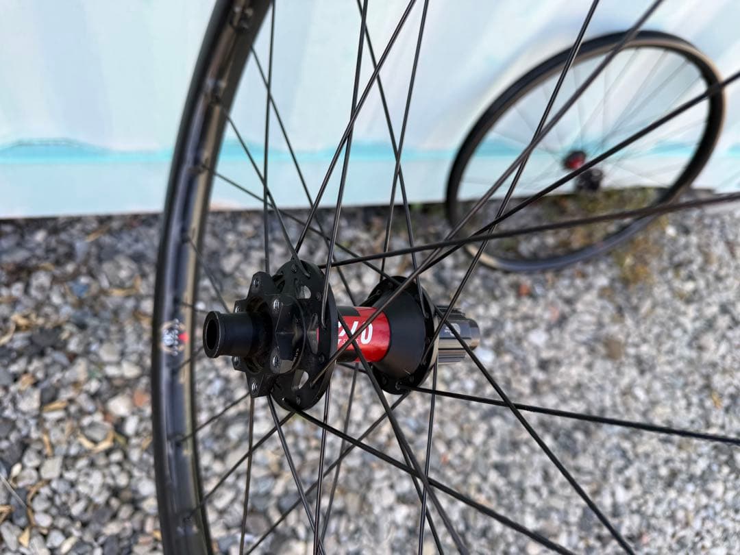 Reserve30 dtswiss 240 MTBカーボンホイールセット27.5