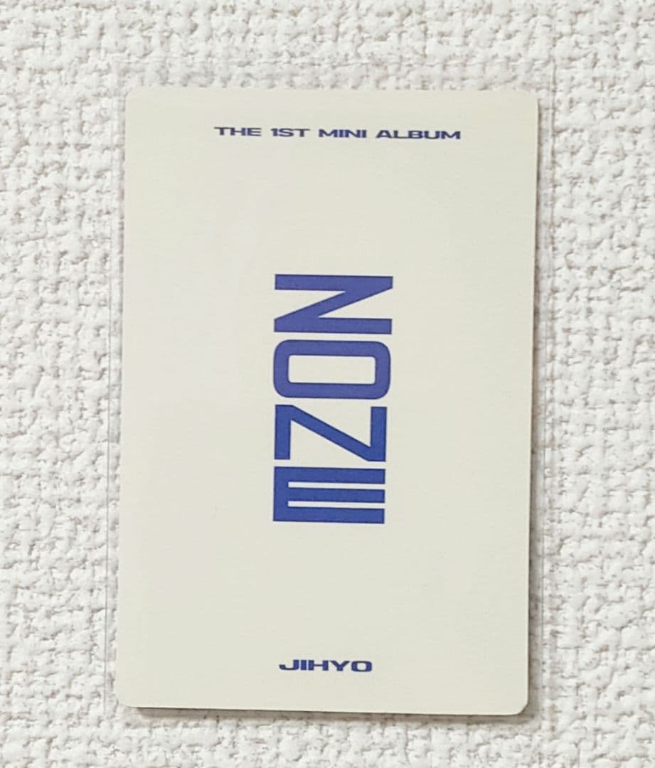 TWICE ジヒョ ZONE サノク トレカ