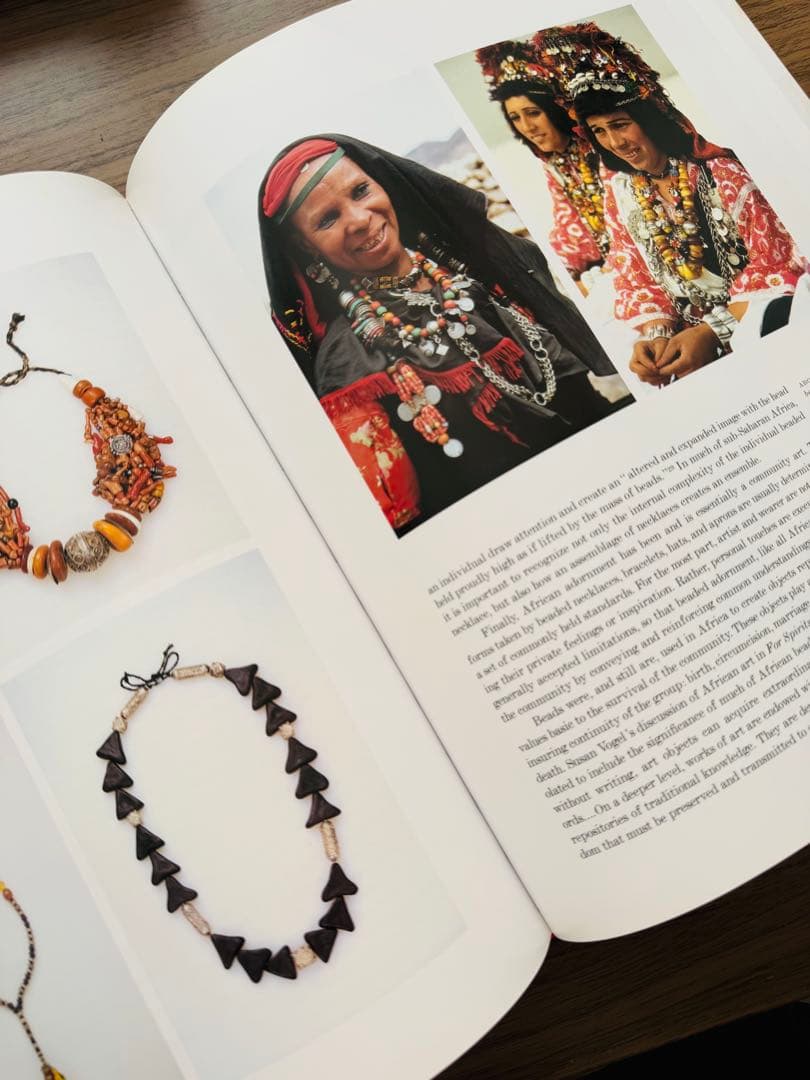 The History of Beads 洋書 ビーズの歴史 民族装身具資料集