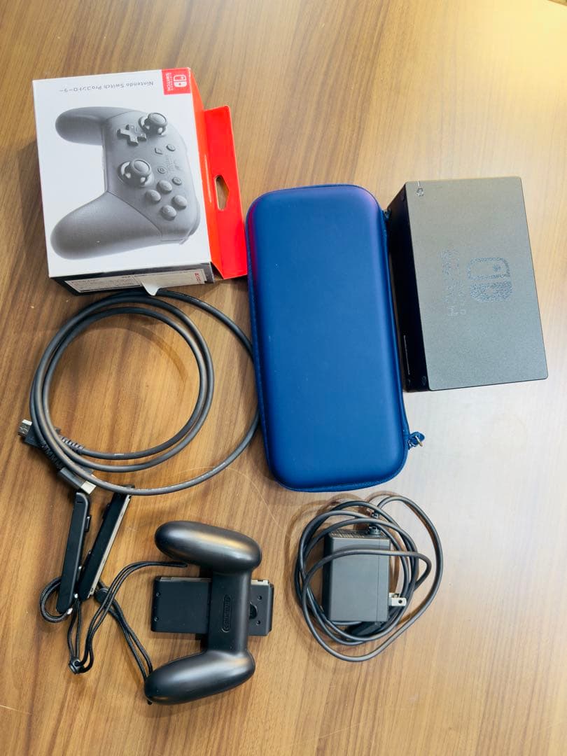 【使用数回★美品】Nintendo Switch本体＆純正コントローラーセット