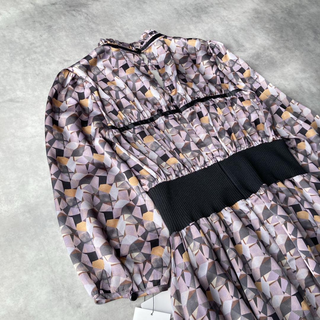 新品タグ付✨️フェンネル FENNEL レトロパターンフレアワンピース