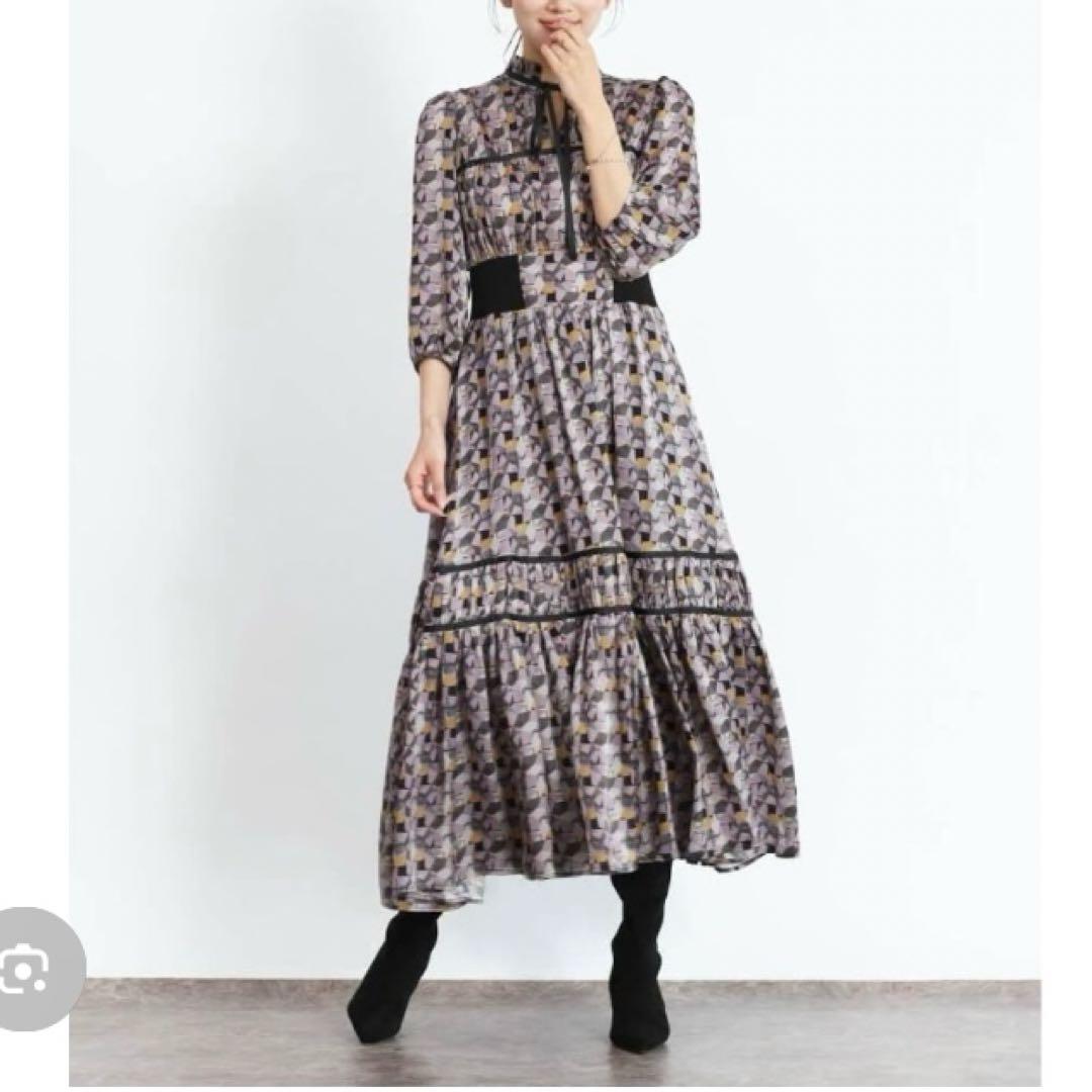 新品タグ付✨️フェンネル FENNEL レトロパターンフレアワンピース