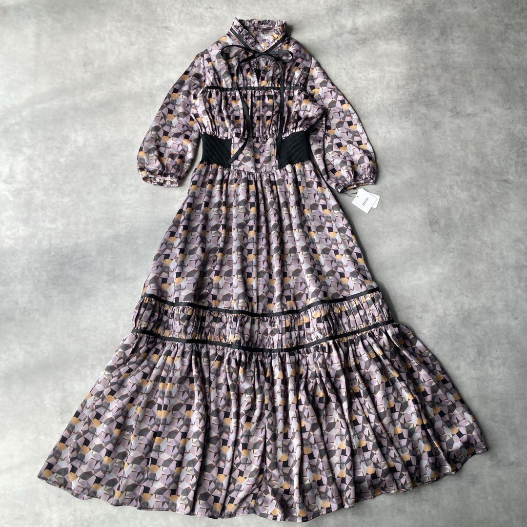 新品タグ付✨️フェンネル FENNEL レトロパターンフレアワンピース