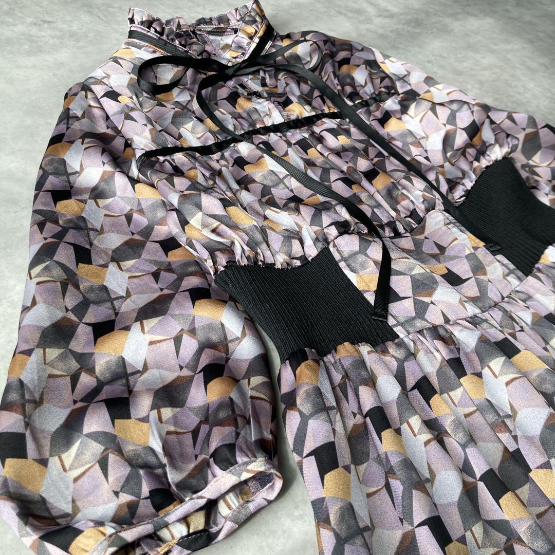 新品タグ付✨️フェンネル FENNEL レトロパターンフレアワンピース