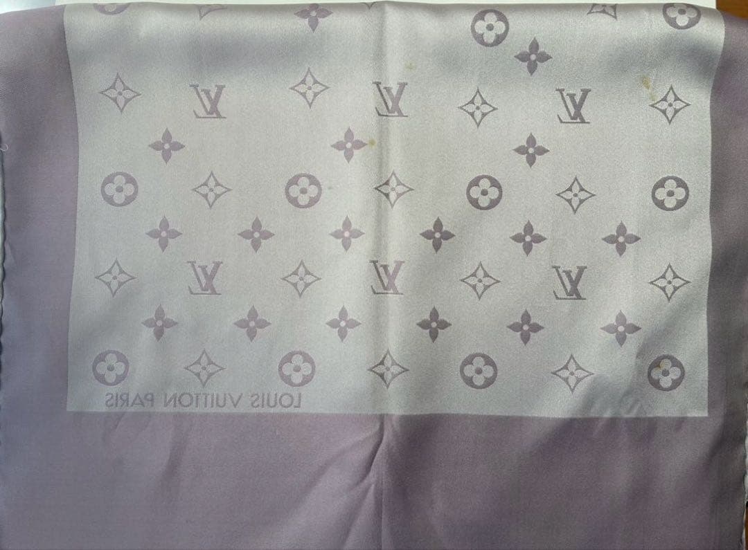 らんちゃんLouis Vuitton ルイヴィトン シルクスカーフ