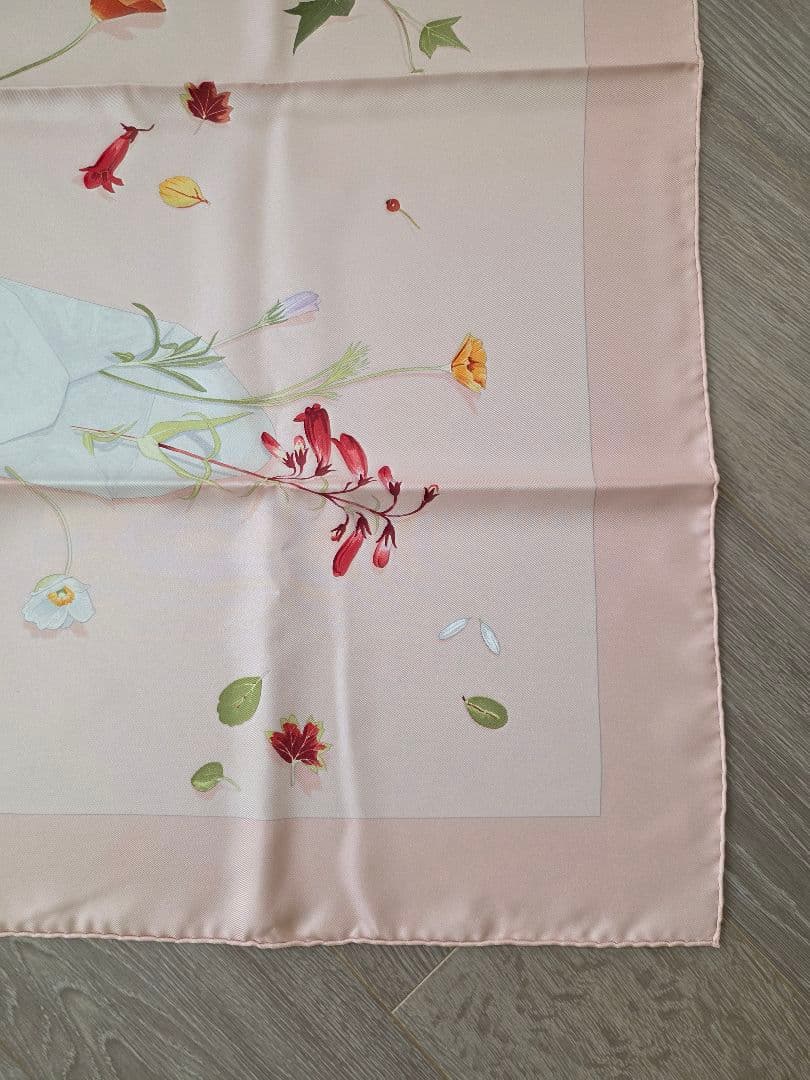 未使用 HERMES スカーフ カレ90 〈花の手紙〉