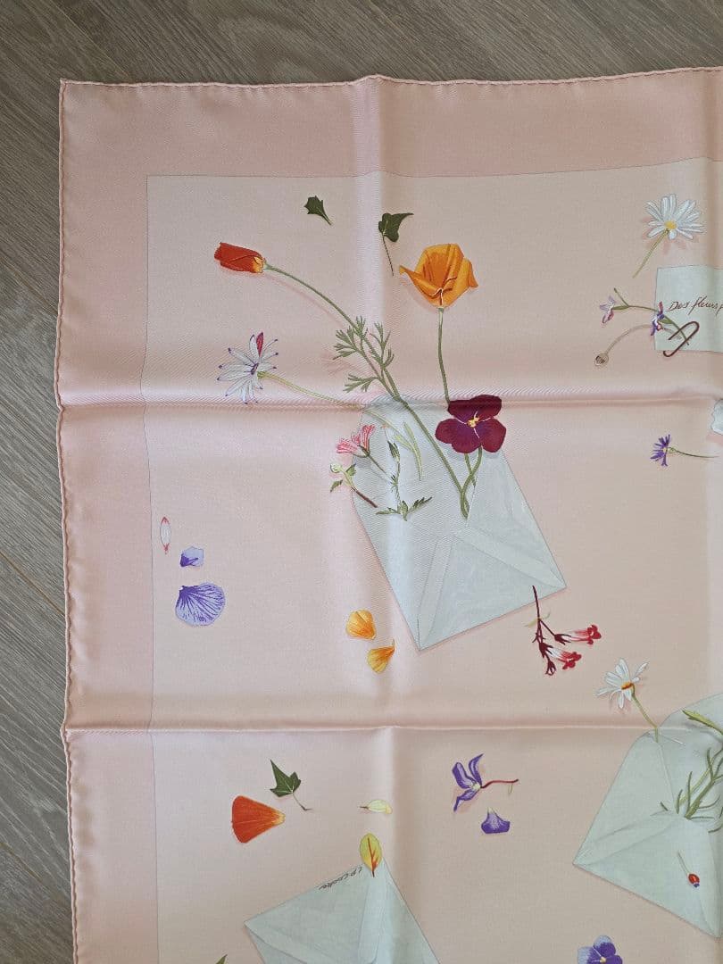 未使用 HERMES スカーフ カレ90 〈花の手紙〉
