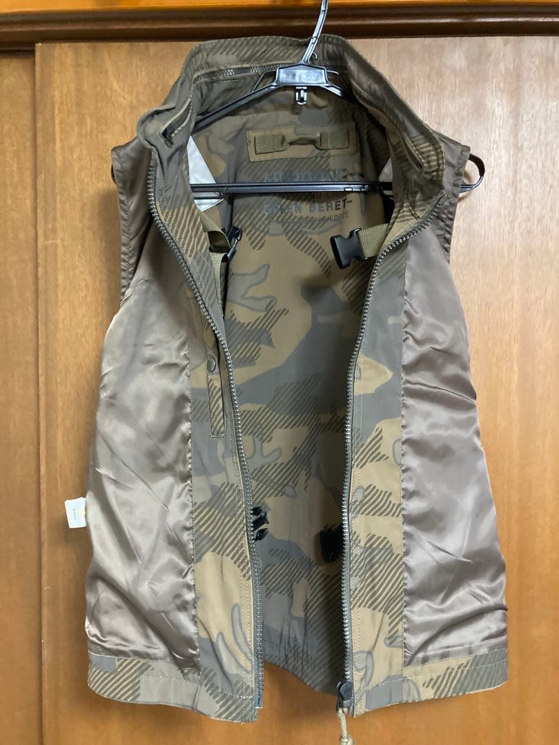 AVIREX Military Camp ライフジャケット XLサイズ 迷彩新品