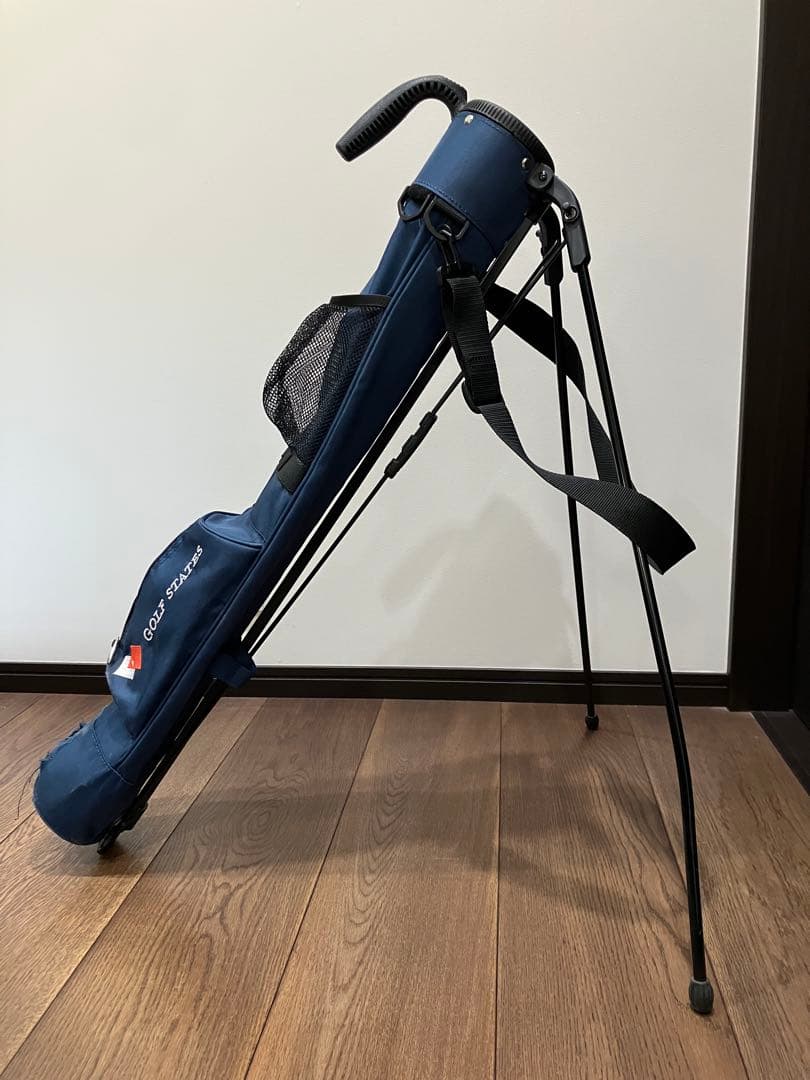 ゴルフスタンドバックとスイング練習器具2本のセット