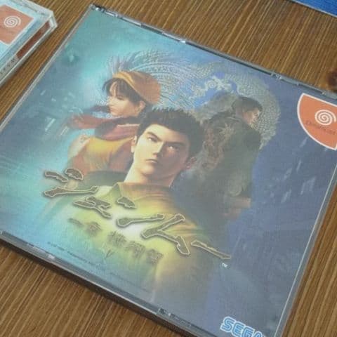 【 希少品 】ドリームキャストソフト シェンムー１＆２＋シェンムーグッズセット