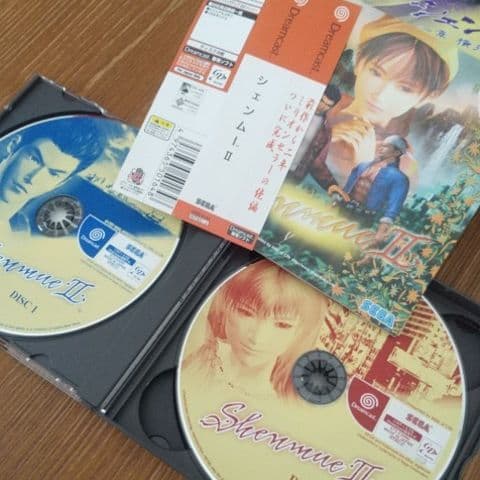 【 希少品 】ドリームキャストソフト シェンムー１＆２＋シェンムーグッズセット