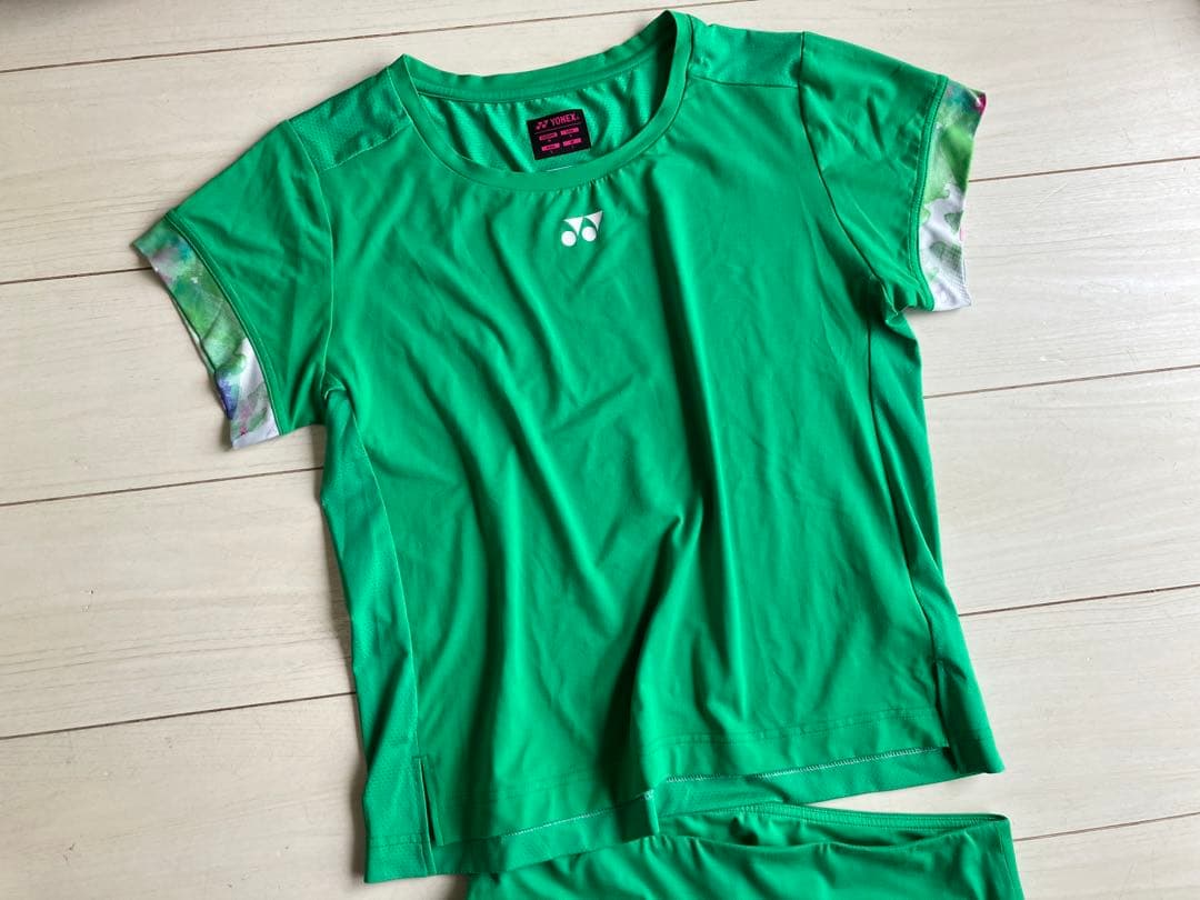 美品＊YONEXヨネックス＊グリーン上下セットアップL