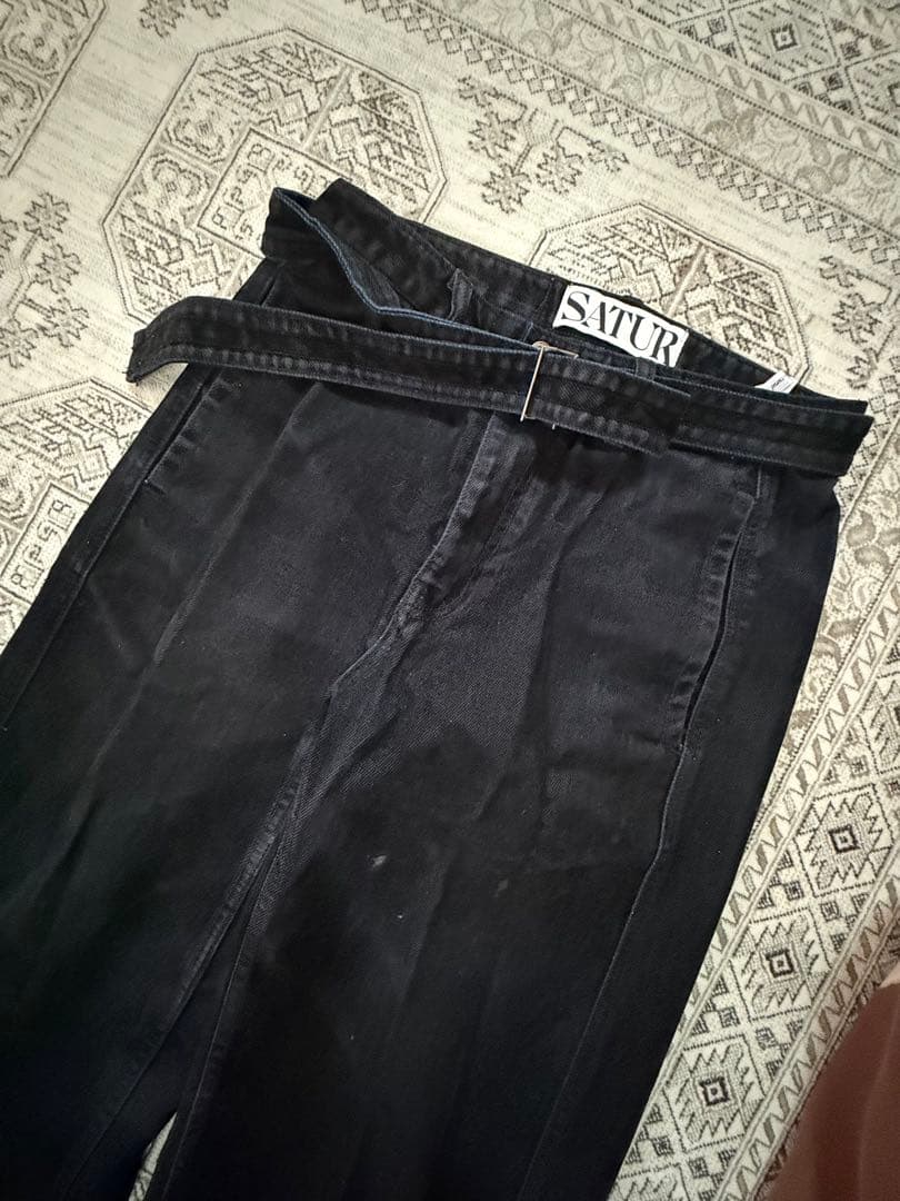 【最終値下げ】韓国ブランド【SATUR】聖水購入 デニムセットアップ ブラック