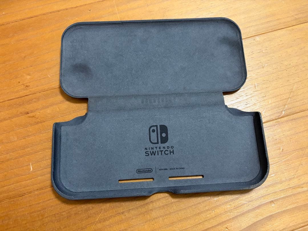 Nintendo Switch Liteブルー　本体・箱・ACアダプター・ケース