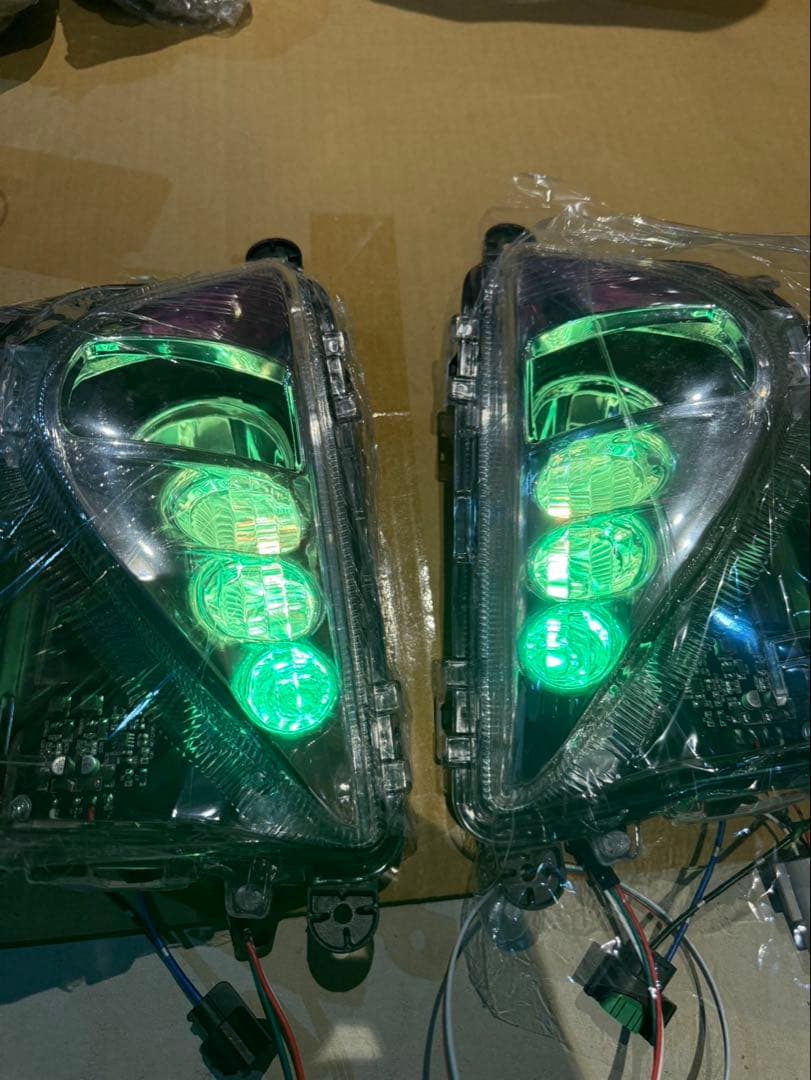 【即納】50プリウス　3連RGB バルブ交換式　H8H11H16バルブ対応