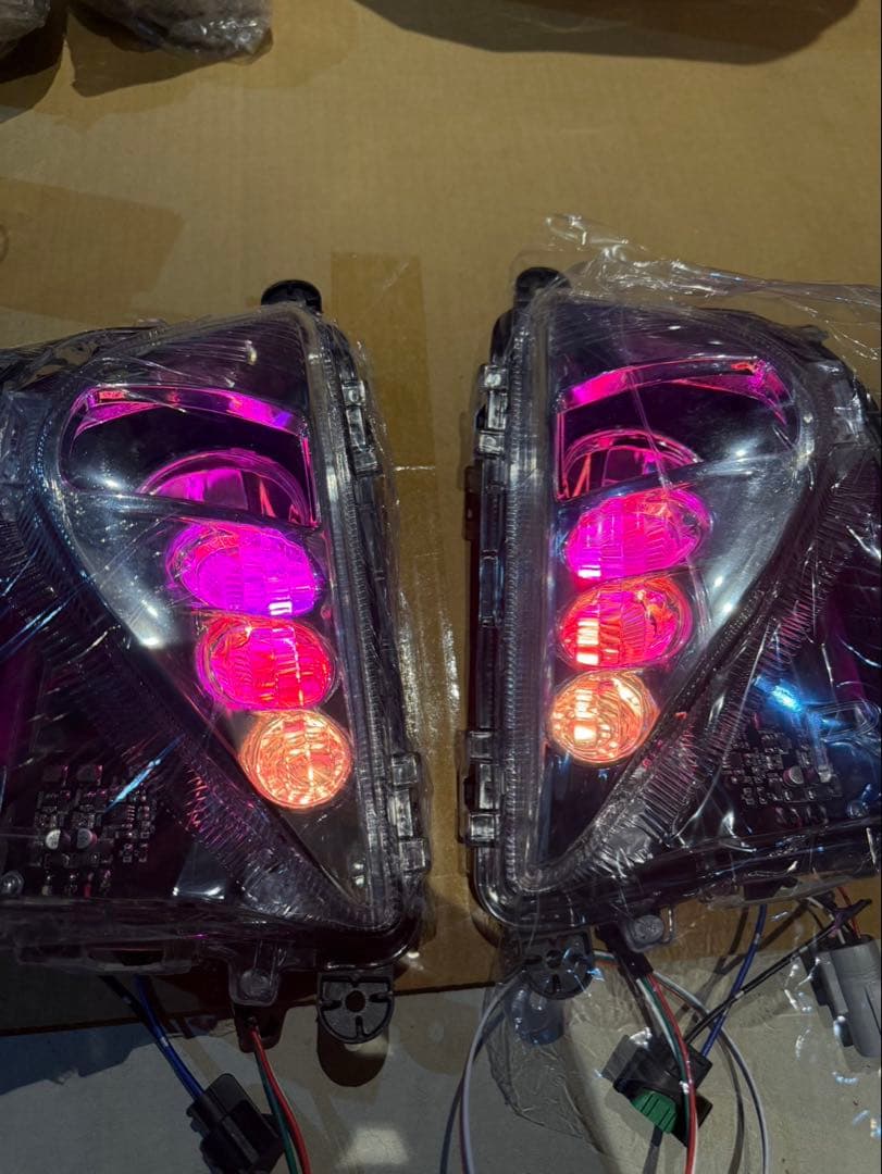 【即納】50プリウス　3連RGB バルブ交換式　H8H11H16バルブ対応