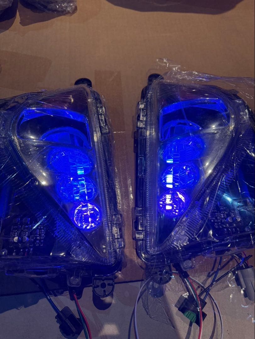 【即納】50プリウス　3連RGB バルブ交換式　H8H11H16バルブ対応