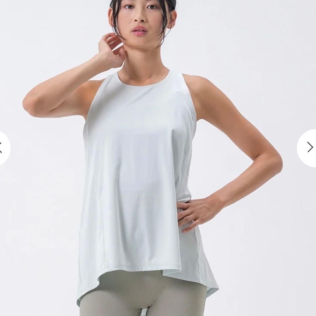 【SUKALA】人気商品‼️新品。未使用　 バックツイストセパレートタンクトップ