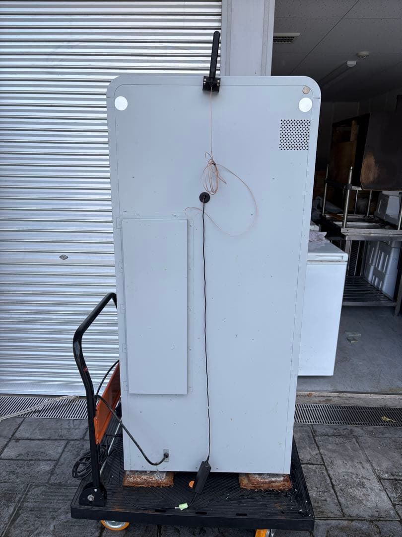 K*o様 GLORY製　VT-T20 大型自動販売機 現金・カード対応