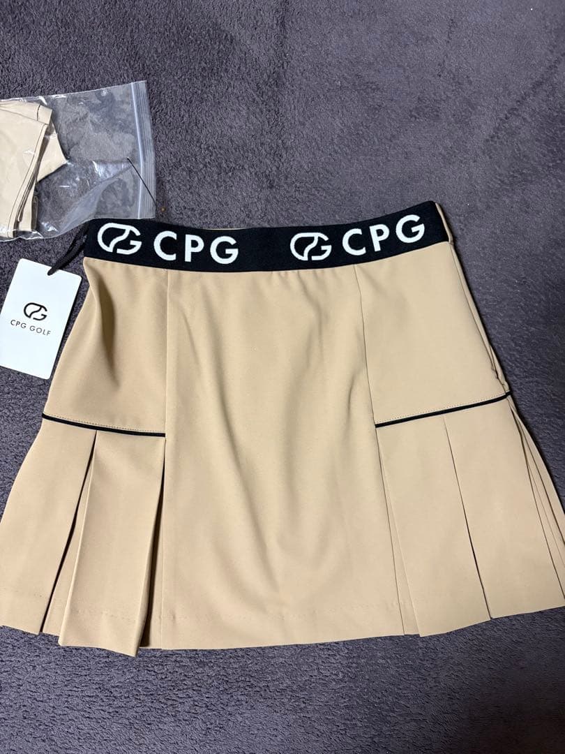 【値下げ】新品未使用 CPG GOLF プリーツ スカート Mサイズ ベージュ