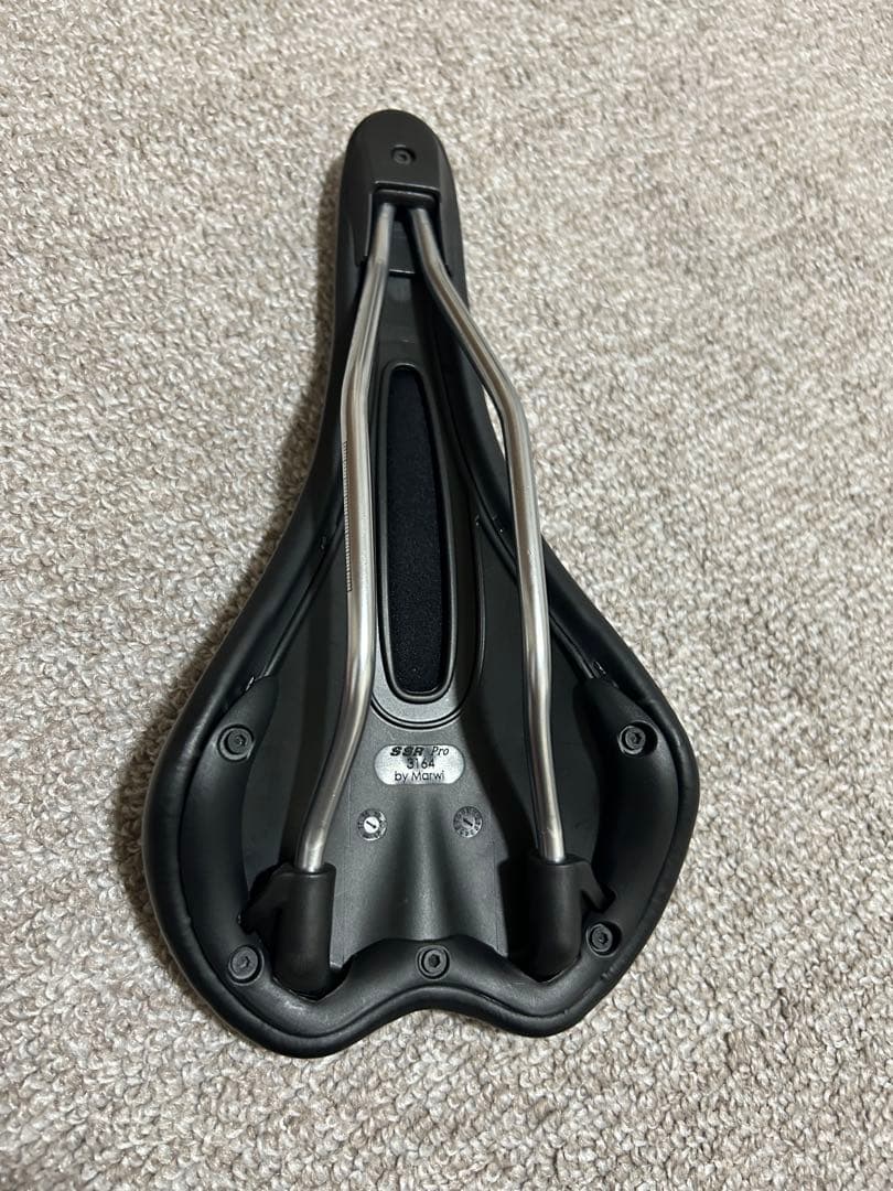 【未使用に近い】BROOKS C17 サドル ブラック 美品