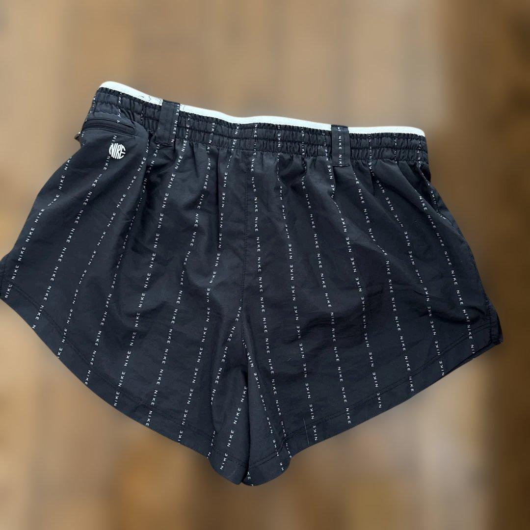 【値下げ】NIKE DRI-FIT ブラック ストライプ パンツ M