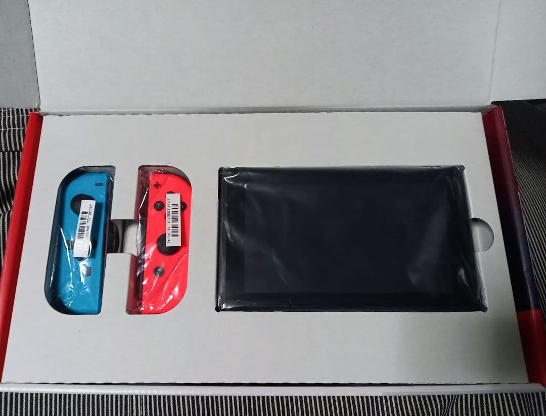 Nintendo Switch本体　バッテリー拡張型　良品