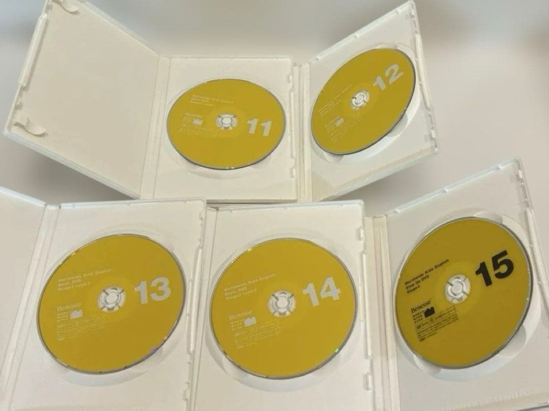 ワールドワイドキッズDVD24枚 ＆CD14枚まとめ売り