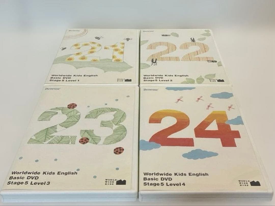 ワールドワイドキッズDVD24枚 ＆CD14枚まとめ売り