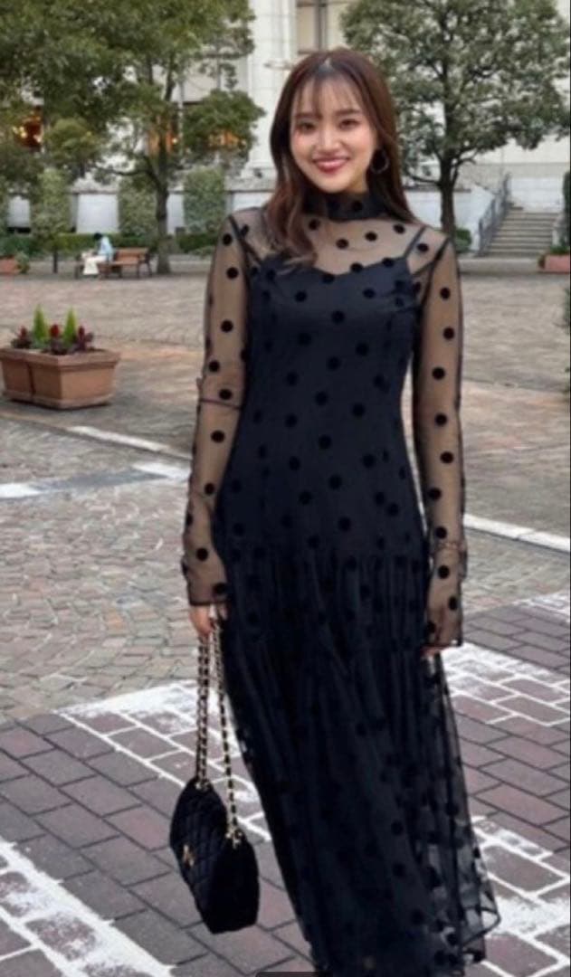 大人気完売品⭐︎リエンダ　ドットレースティアードワンピース　黒　S