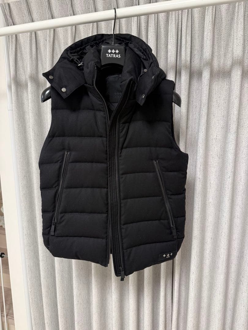 TATRAS タトラス　SOVER　ダウンベスト　Sサイズ　ブラック　美品