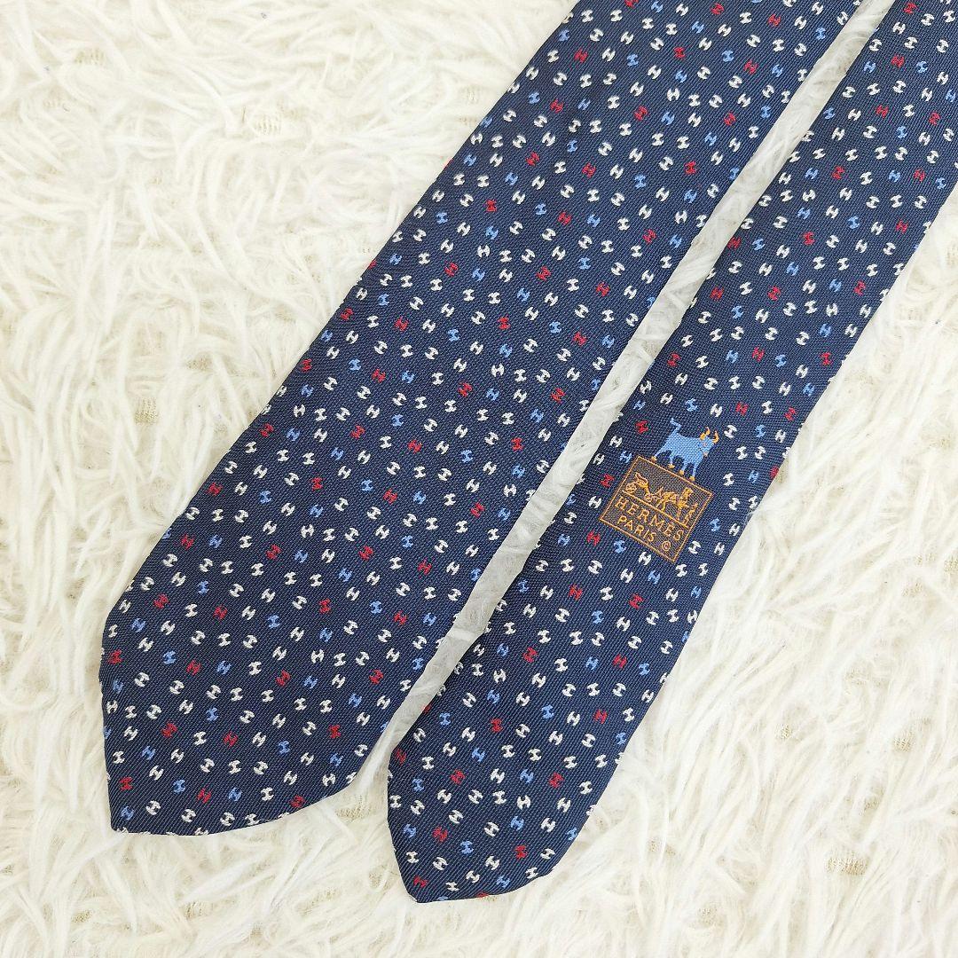 美品◎HERMES エルメス ネクタイ イッツレイニング H柄 ネイビー 現行